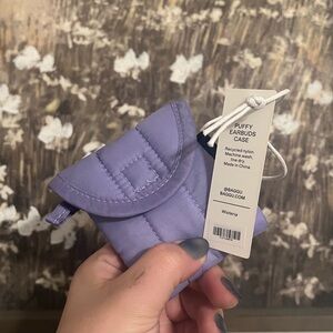 NWT BAGGU Puffy Earbuds Case in Wisteria